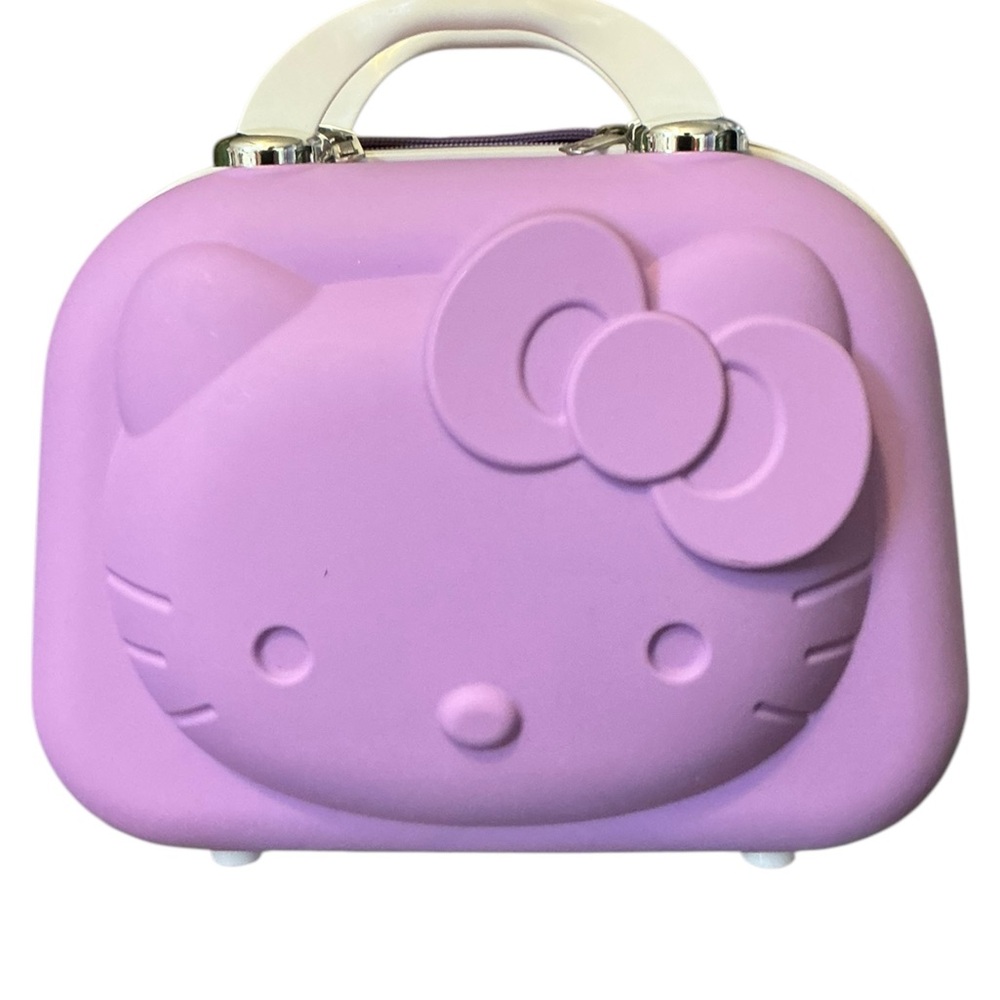 Hello Kitty Purple Garment Bag